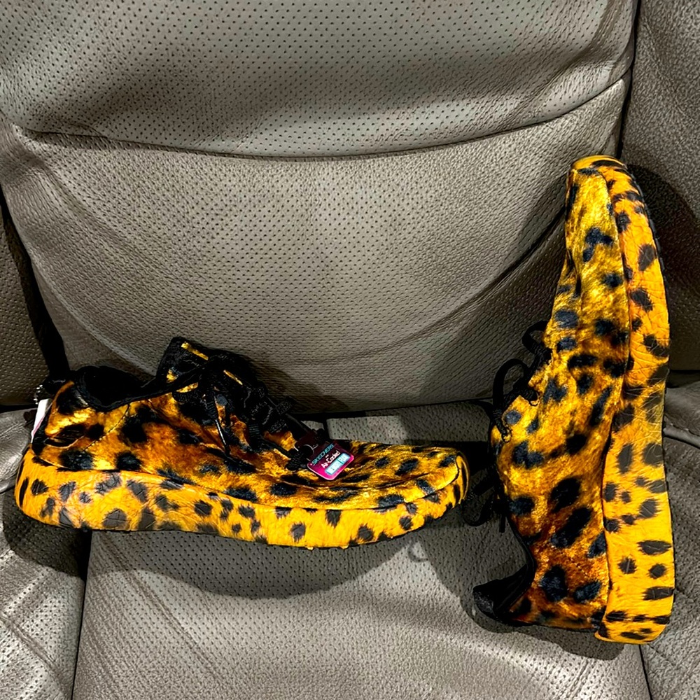 Cheetah Skechers